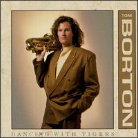 Dancing with Tigers von Tom Borton