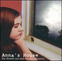 Distand Sun and the Attic Dreamer von Anna's House