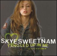 Tangled Up in Me von Skye Sweetnam